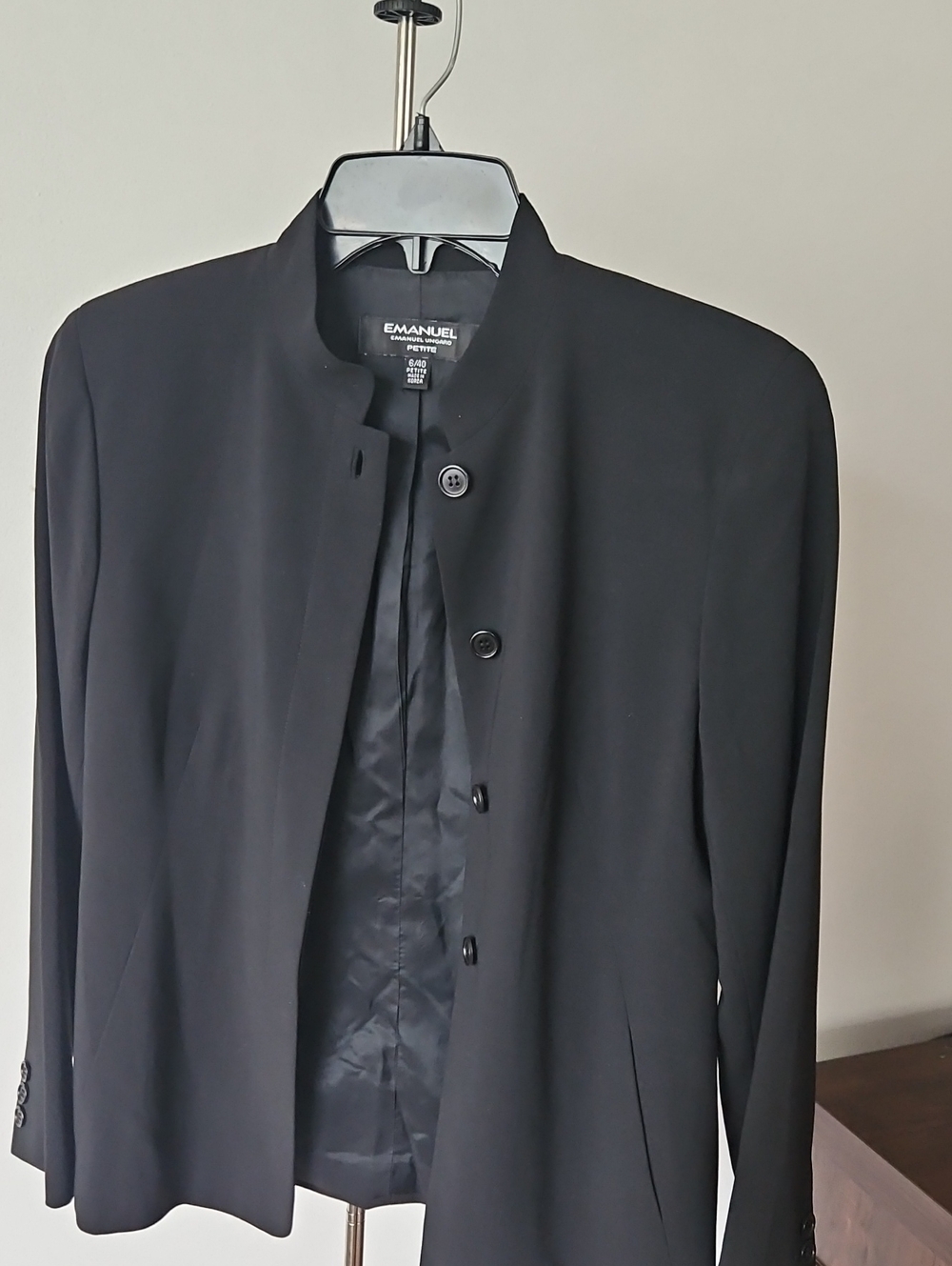 Emanuel Ungaro Black Size 6/40 Petite Womens Suit Jacket Blazer